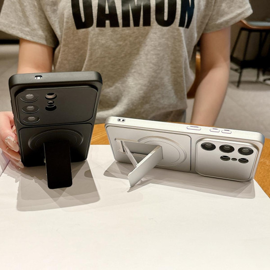 For Galaxy S24+ 5G Instantly Transforms Into 17 Pro Invisible Holder Magnetic Phone Case(Black)